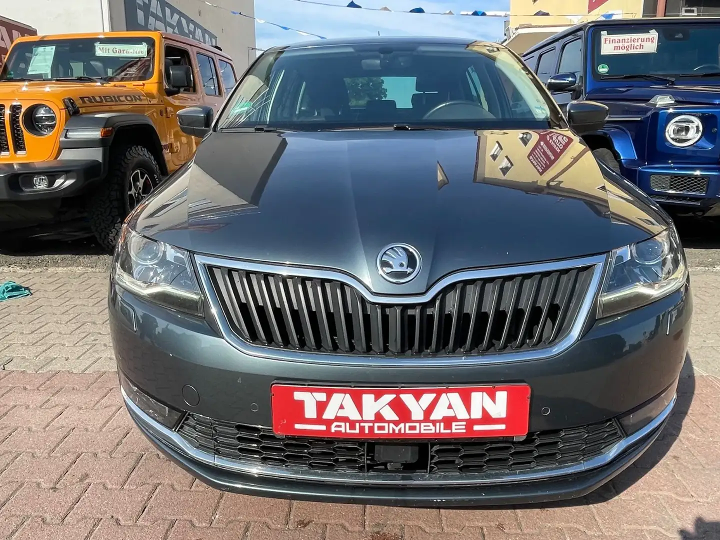 Skoda Rapid/Spaceback Spaceback Clever Grau - 2