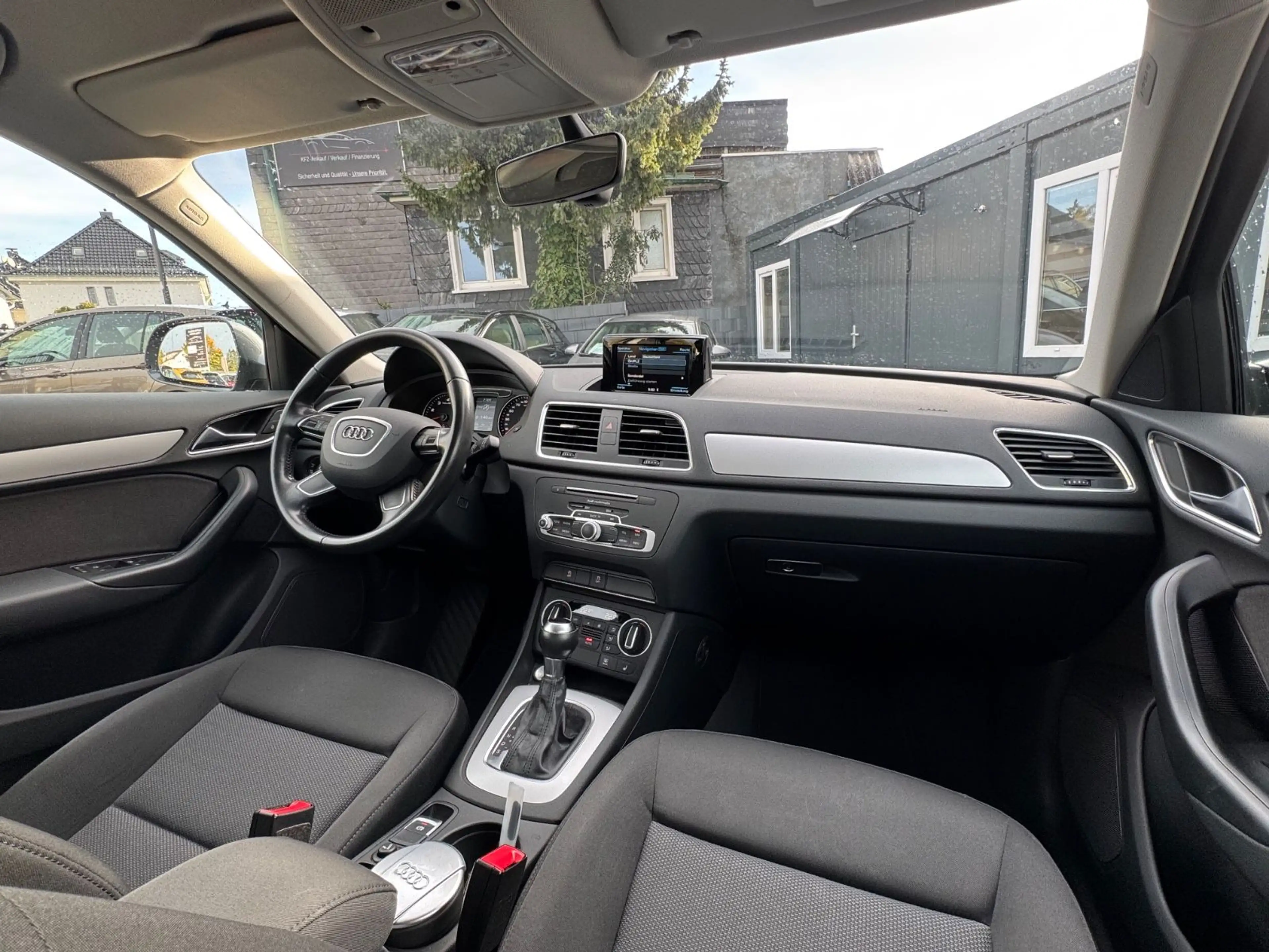 Audi Q3 Sport 1.4 TFSI  AUT+ALU+NAV+PDC+LED+SHZ+ALLW+ — photo 15