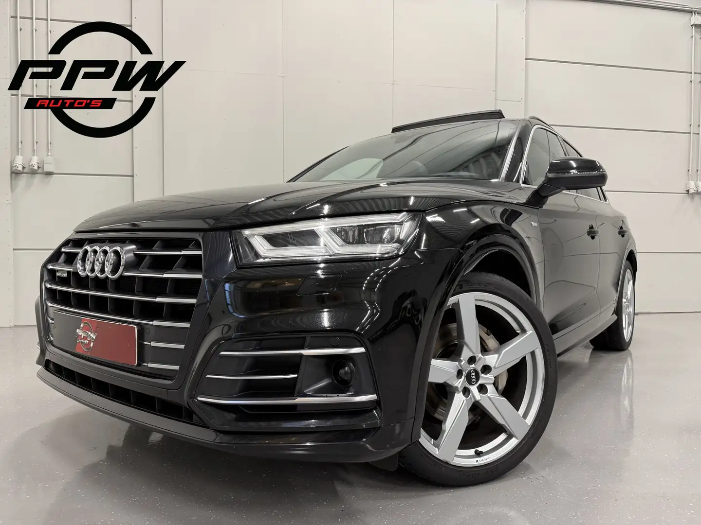 Audi Q5 55 TFSI e quattro Competition PANO/LUCHTVERING/TRE Zwart - 1