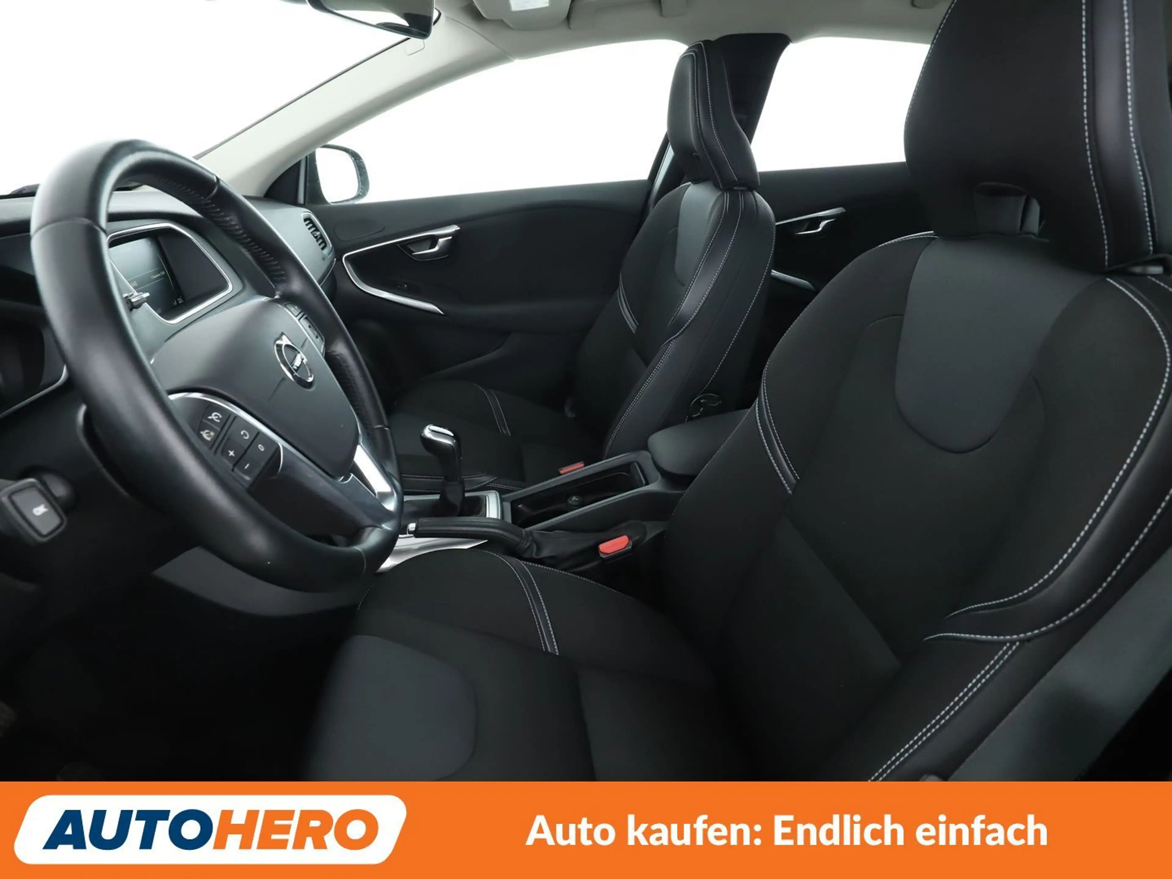 Volvo V40 2.0 T2 Momentum *NAVI*LED*TEMPO*PDC*SHZ* — photo 10