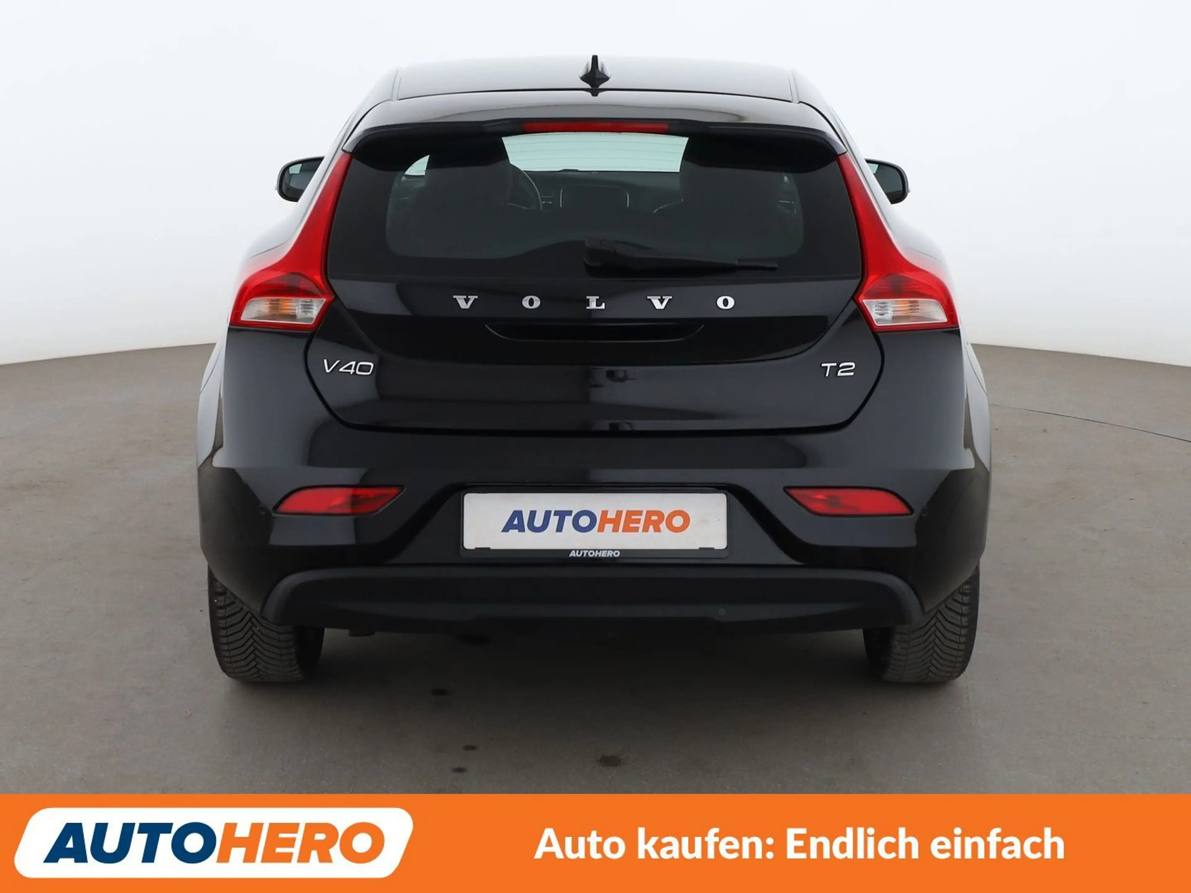Volvo V40 2.0 T2 Momentum *NAVI*LED*TEMPO*PDC*SHZ* — photo 5