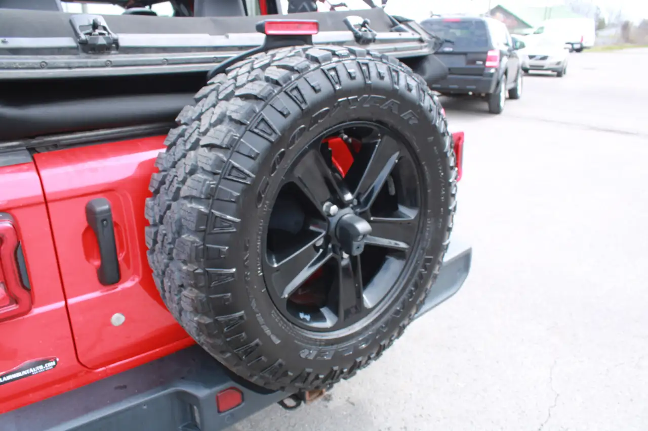 Jeep Wrangler снимка Jeep Wrangler