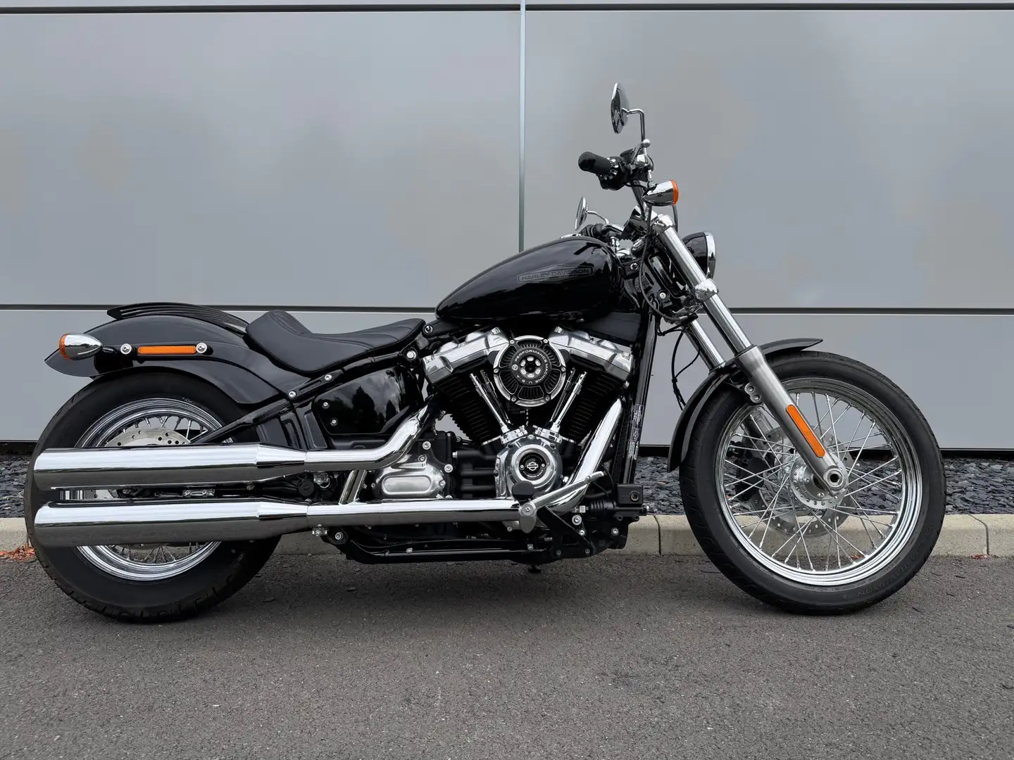Harley-Davidson Softail Noir - 1
