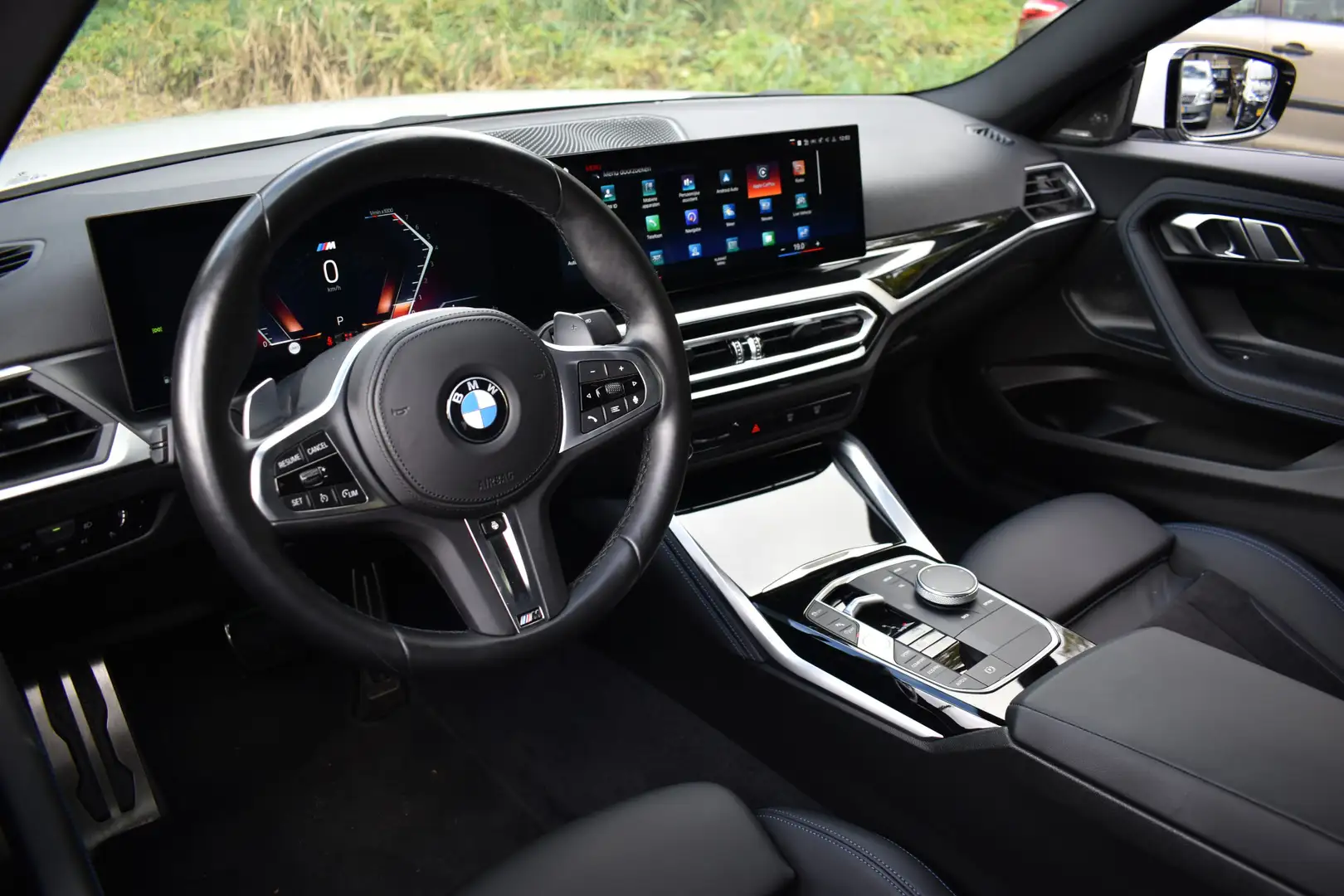 BMW 218 2-serie Coupé 218IA 2.0 157PK AUT. M-SPORT HARMANN Wit - 2