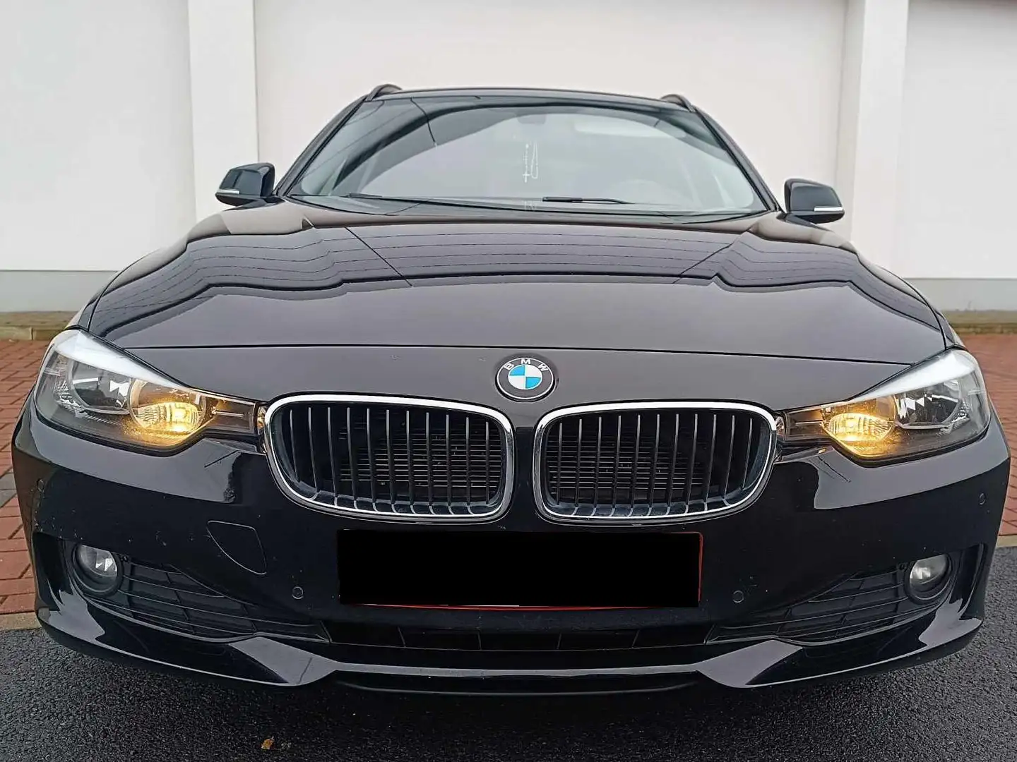 BMW 318 D Touring / PRETE A IMMATRICULER Noir - 2