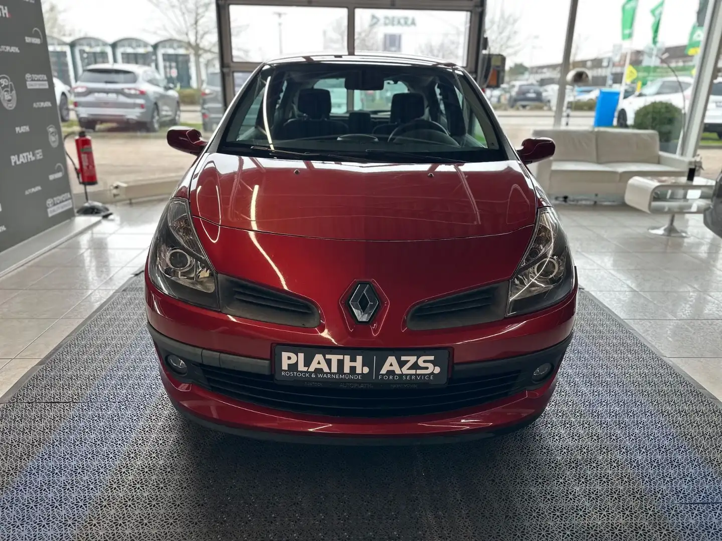 Renault Clio III Edition Dynamique Rot - 2