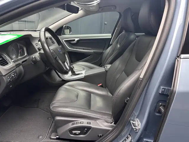 Volvo V60 view 14