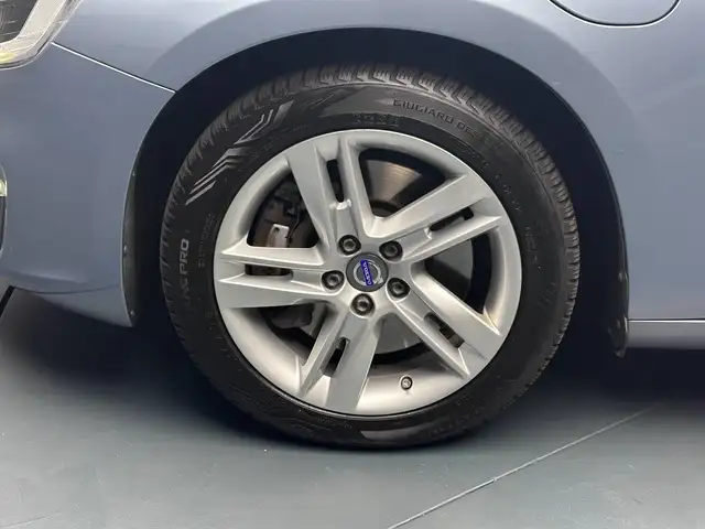 Volvo V60 view 9