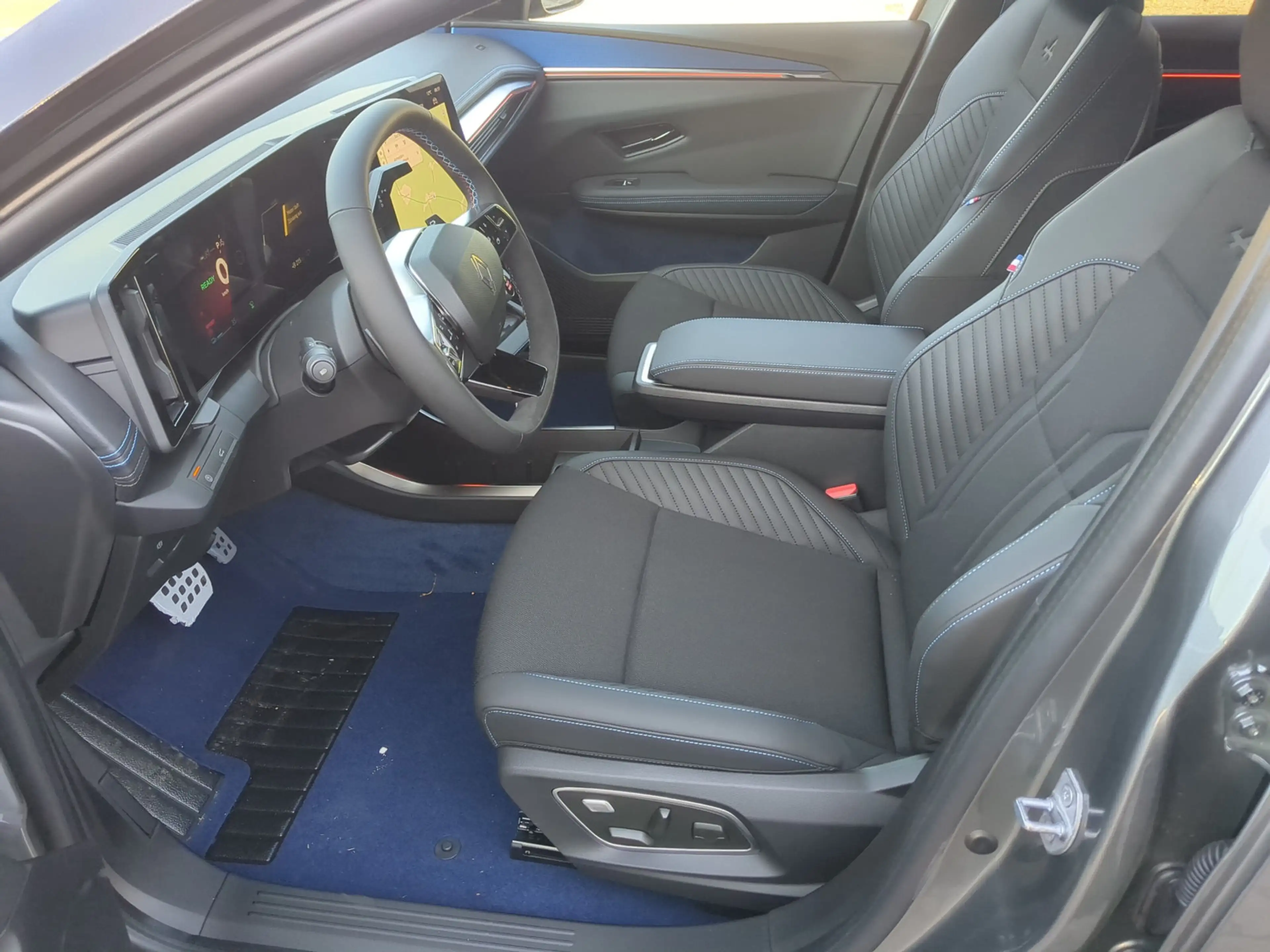 Renault Scenic E-TECH EV87 220 Esprit Alpine — photo 5
