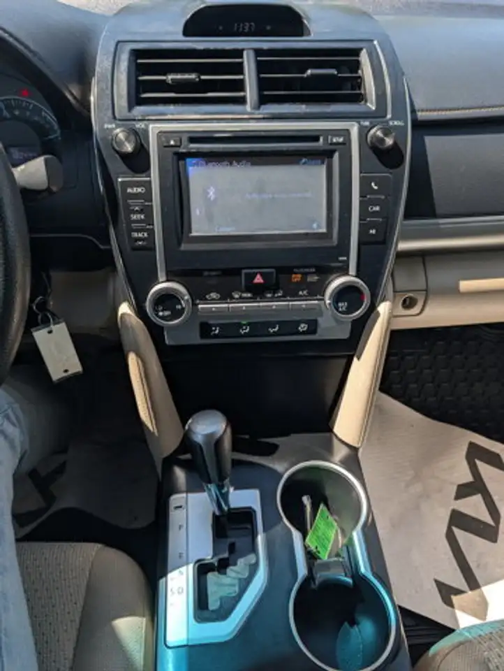 Toyota Camry photo Toyota Camry
