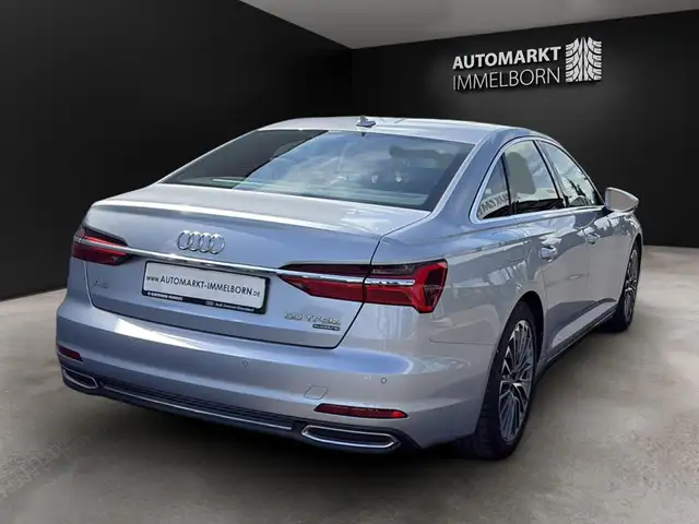 Audi A6 view 11