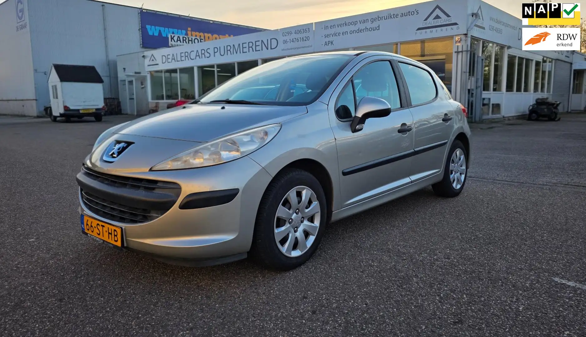 Peugeot 207 1.4-16V XR Gris - 1