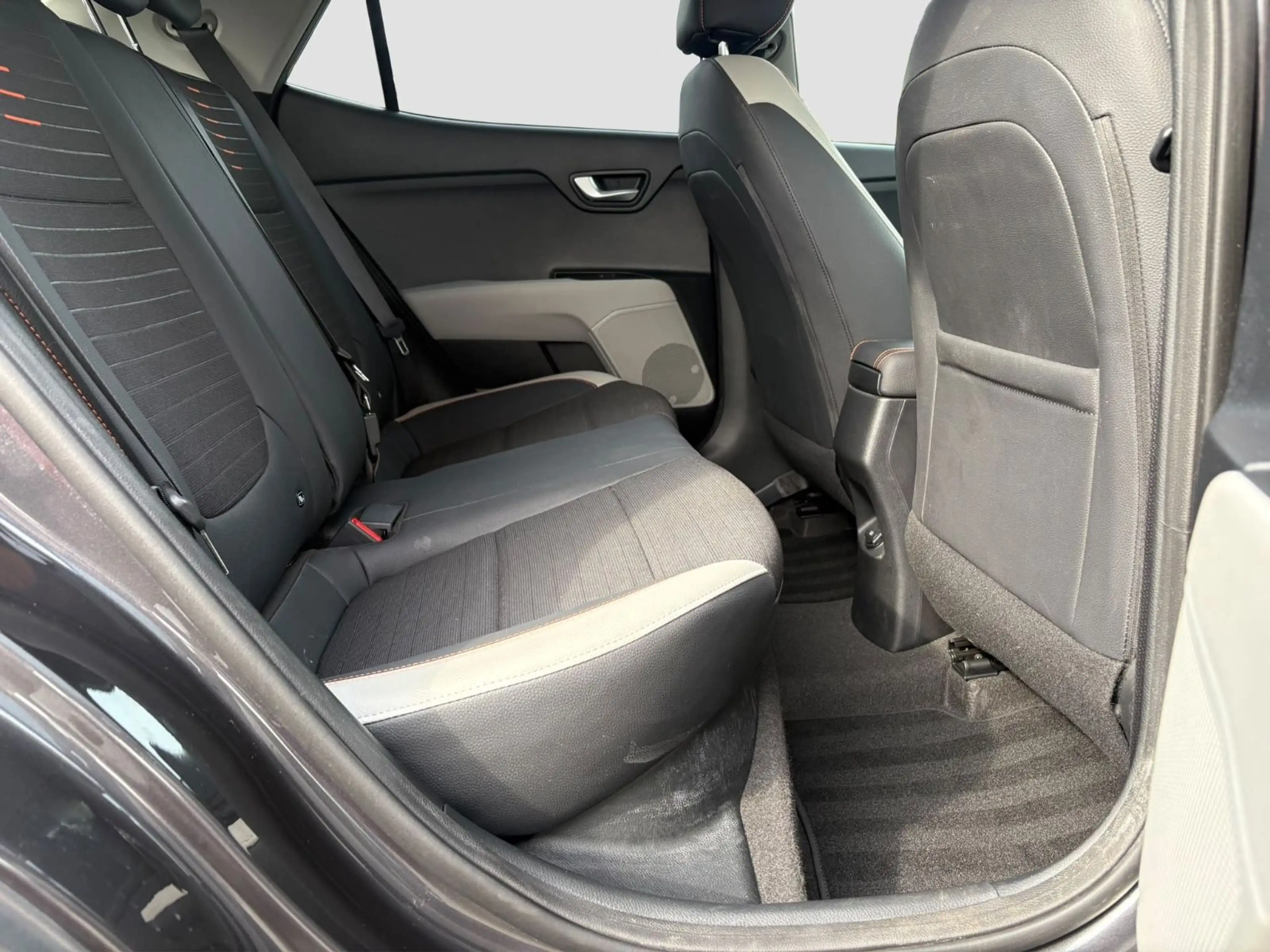Kia Stonic Spirit/1.Hand/Scheckheft/Kamera/Navi — photo 13