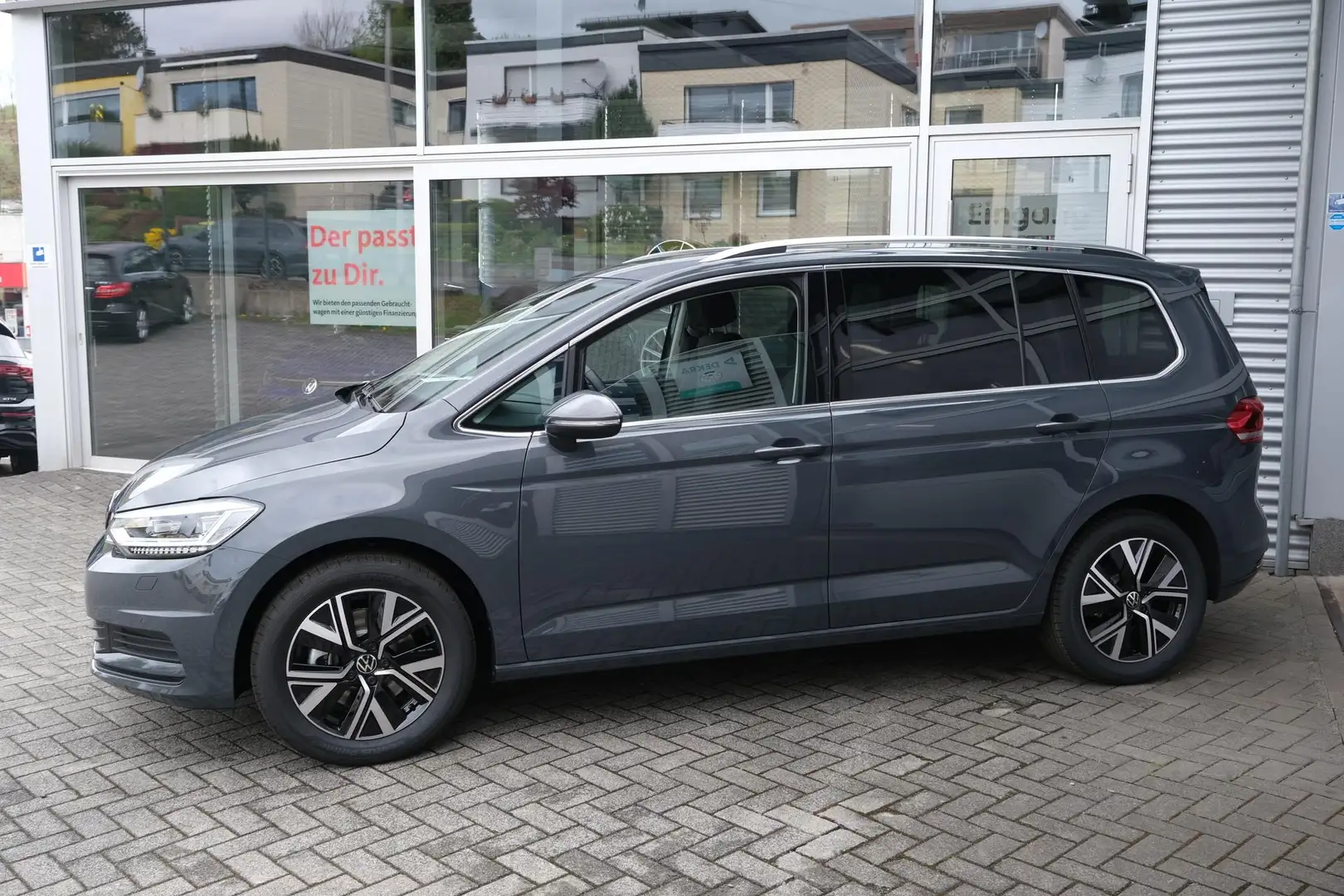 Volkswagen Touran 1.5 TSI DSG Edition 7-Sitze Navi Kamera LED Plu... Grau - 2