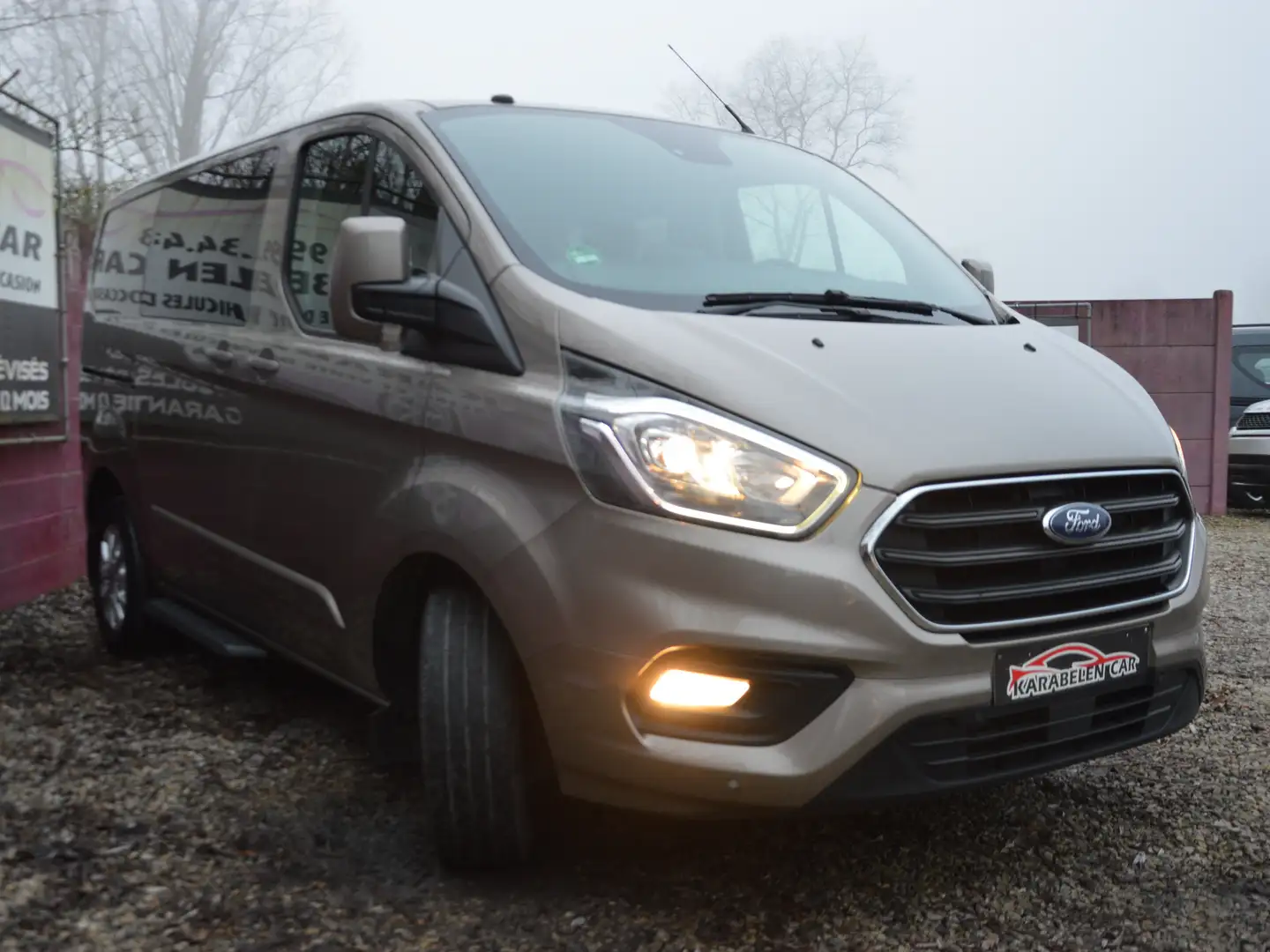 Ford Transit Custom 2.0TDCi L1H1 5PL DOUBLE CAB 76.996KM Gris - 2