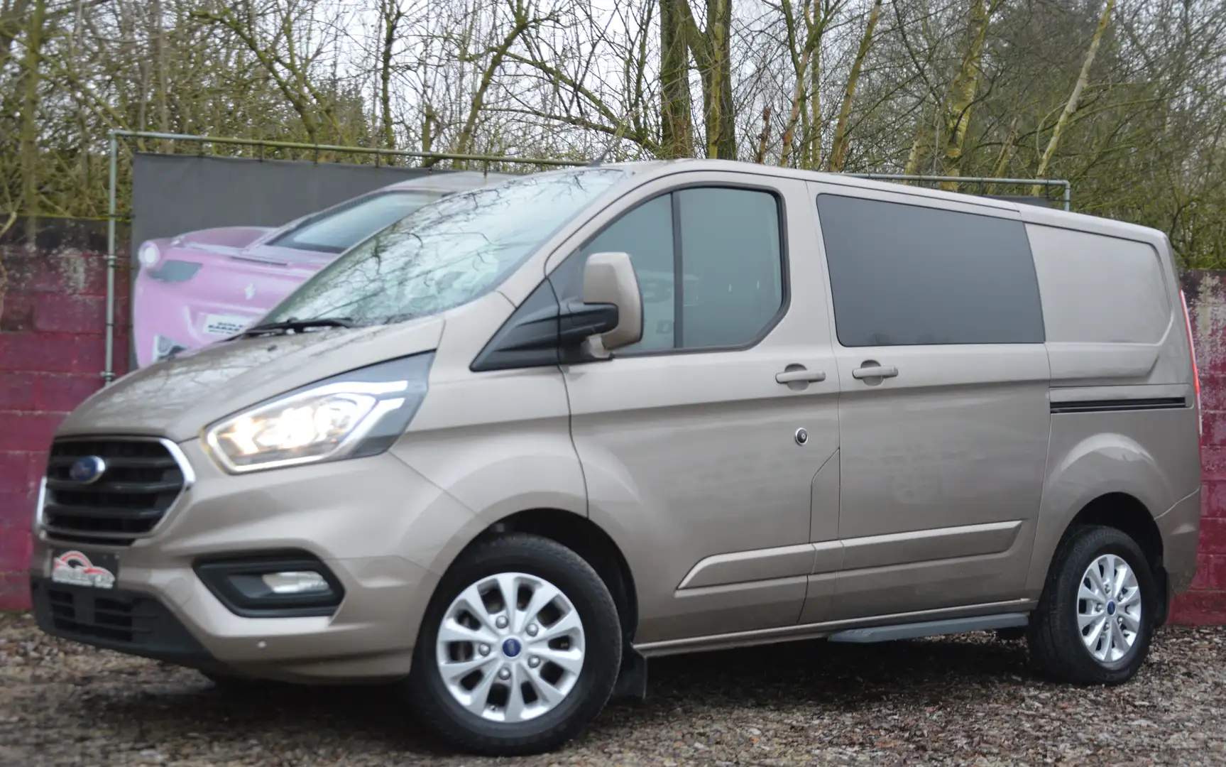 Ford Transit Custom 2.0TDCi L1H1 5PL DOUBLE CAB 76.996KM Gris - 1