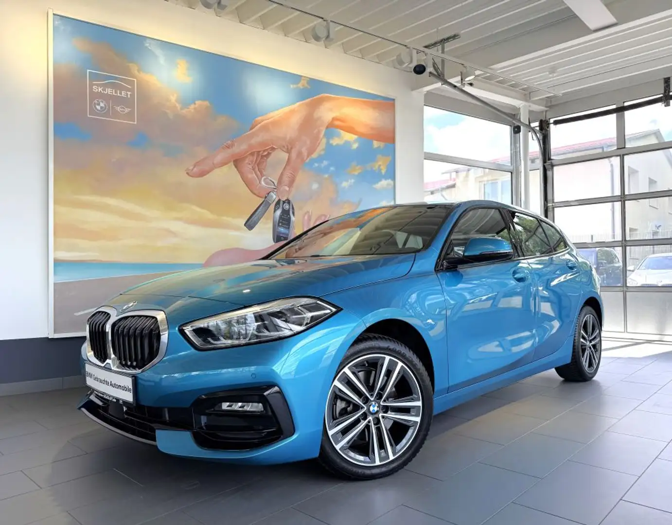 BMW 118 i Aut. Sport Line LED+HIFI+SPUR+KOMF+TEMP+DAB Blau - 1