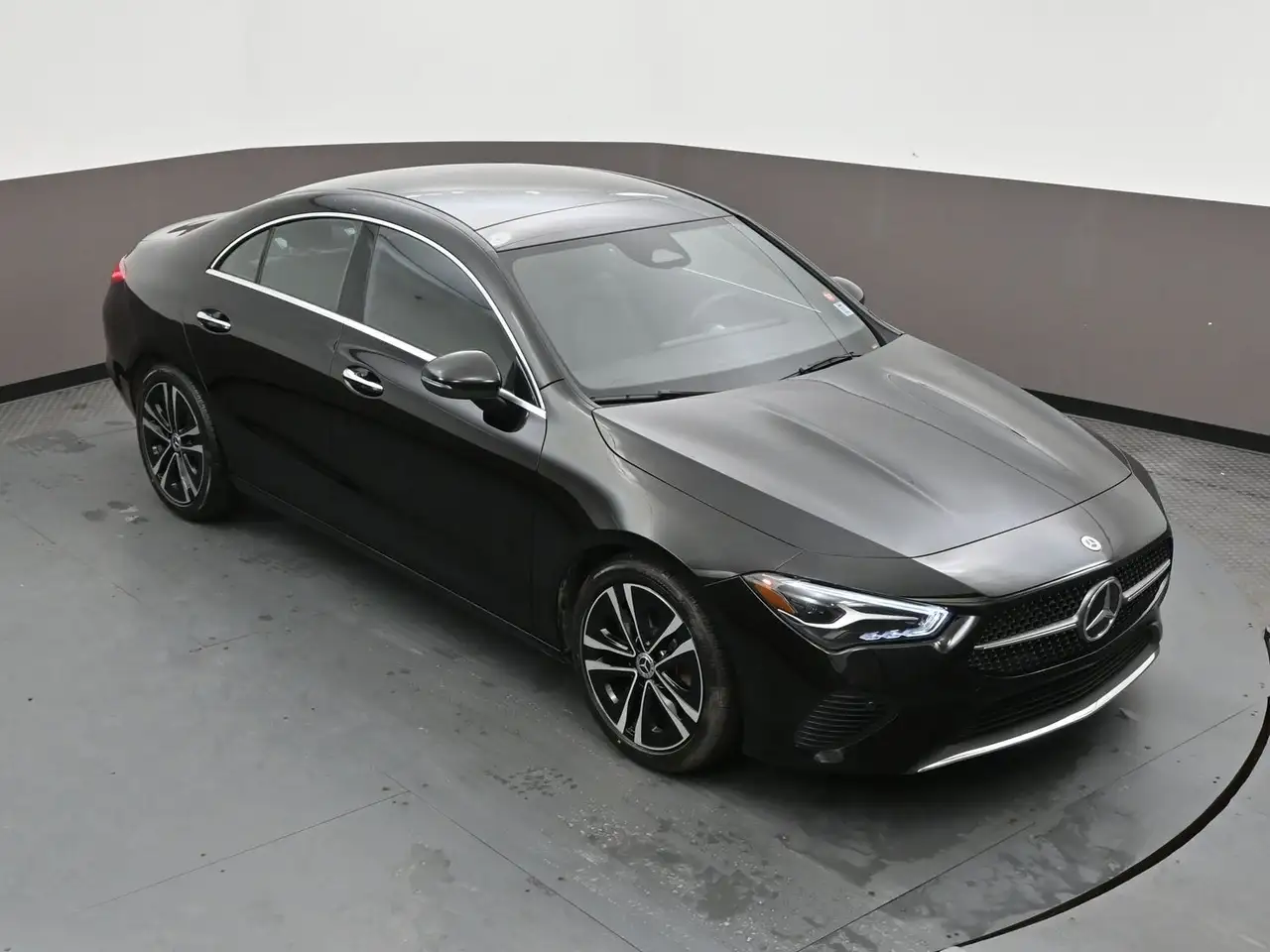 Mercedes-Benz CLA photo Mercedes-Benz CLA