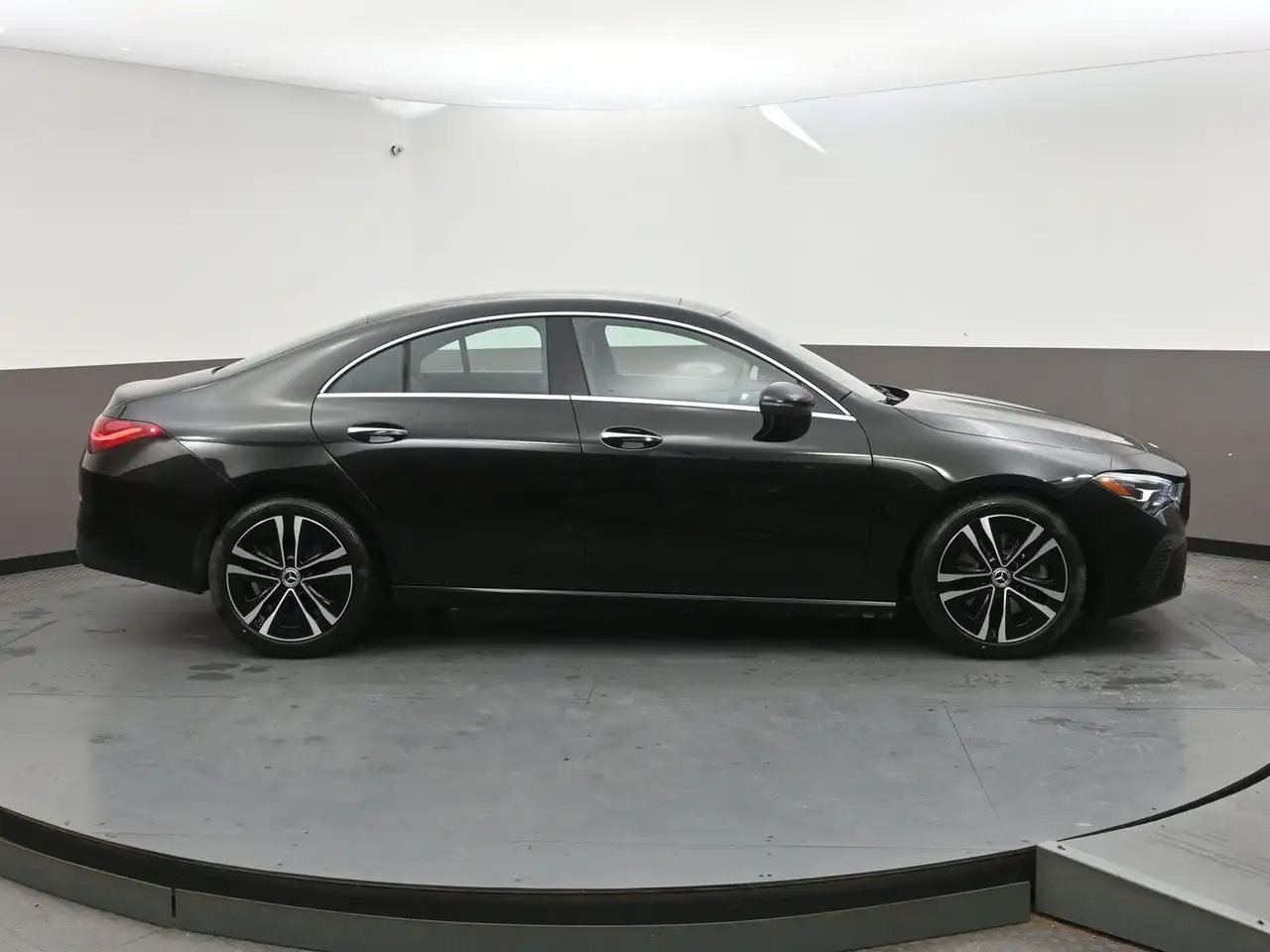 Mercedes-Benz CLA photo Mercedes-Benz CLA