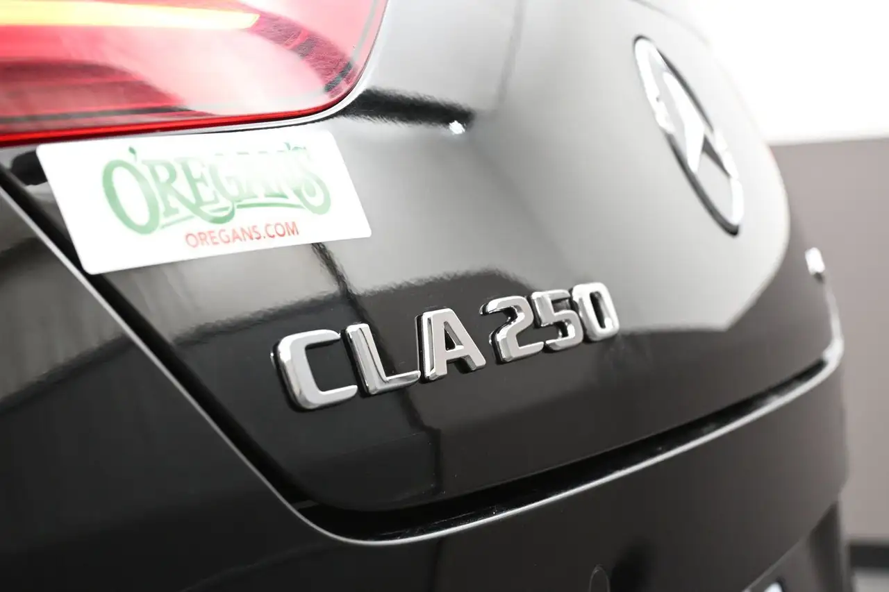 Mercedes-Benz CLA photo Mercedes-Benz CLA