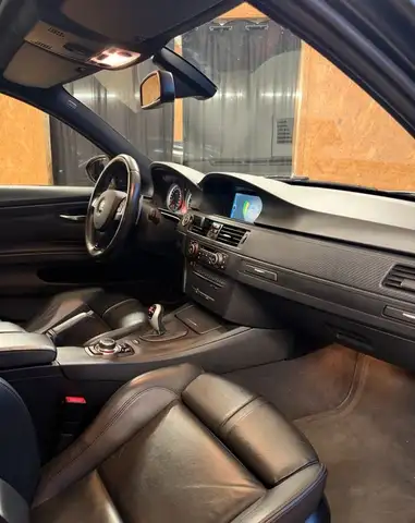 BMW M3 view 5