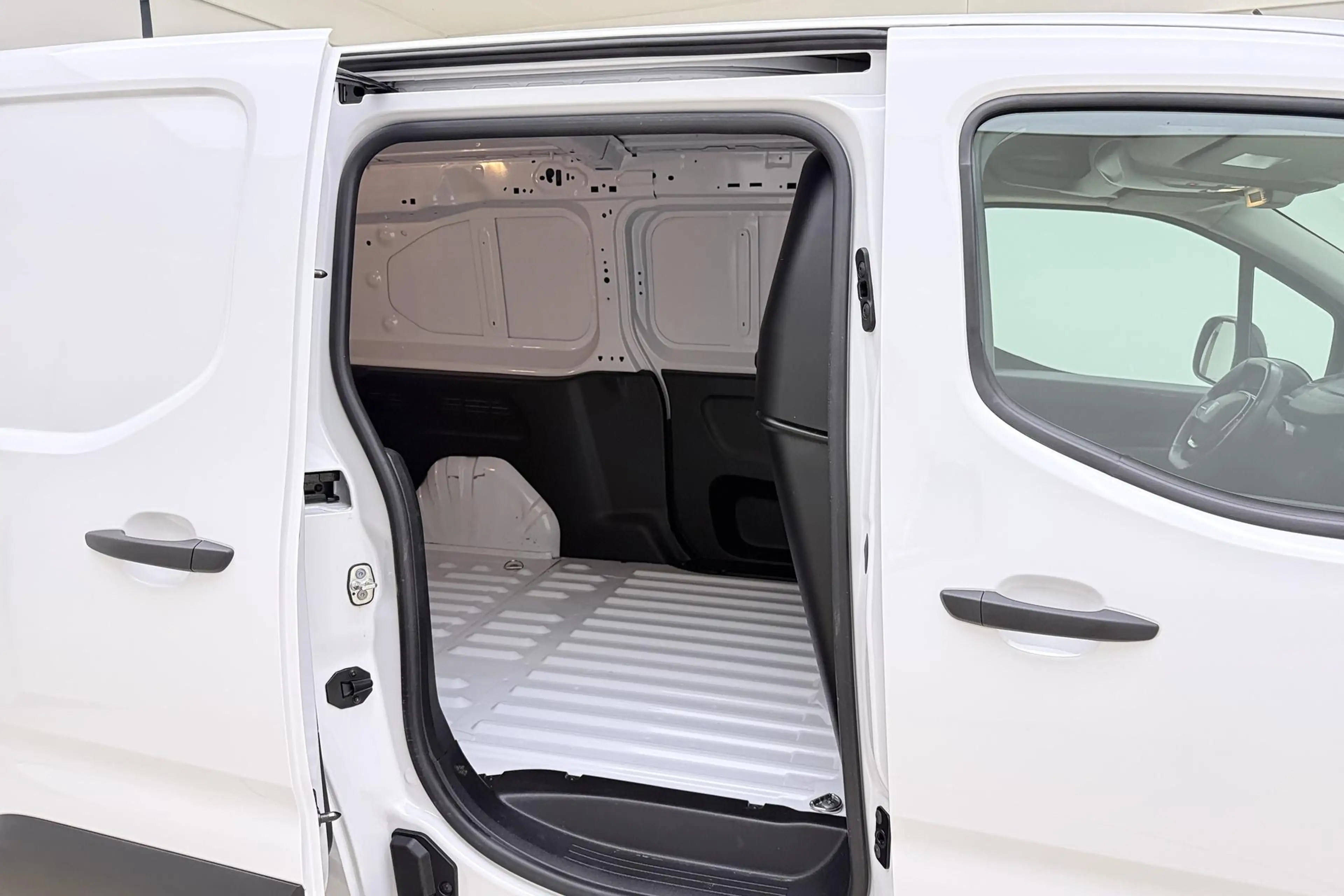Peugeot Partner 1.5 BlueHDi 130 EAT8 S&S L2 | voorstoelen verwarmd — photo 10