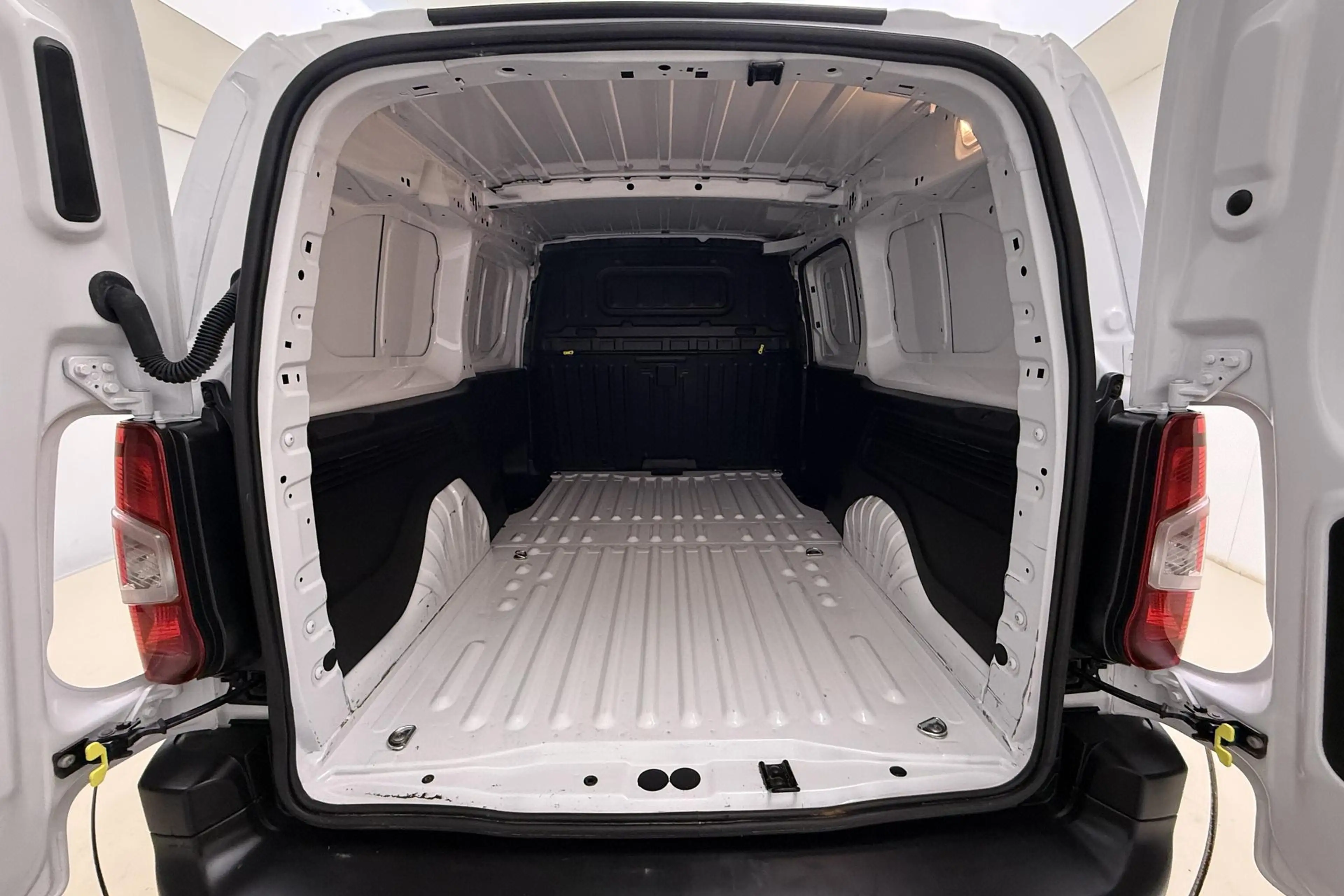 Peugeot Partner 1.5 BlueHDi 130 EAT8 S&S L2 | voorstoelen verwarmd — photo 7