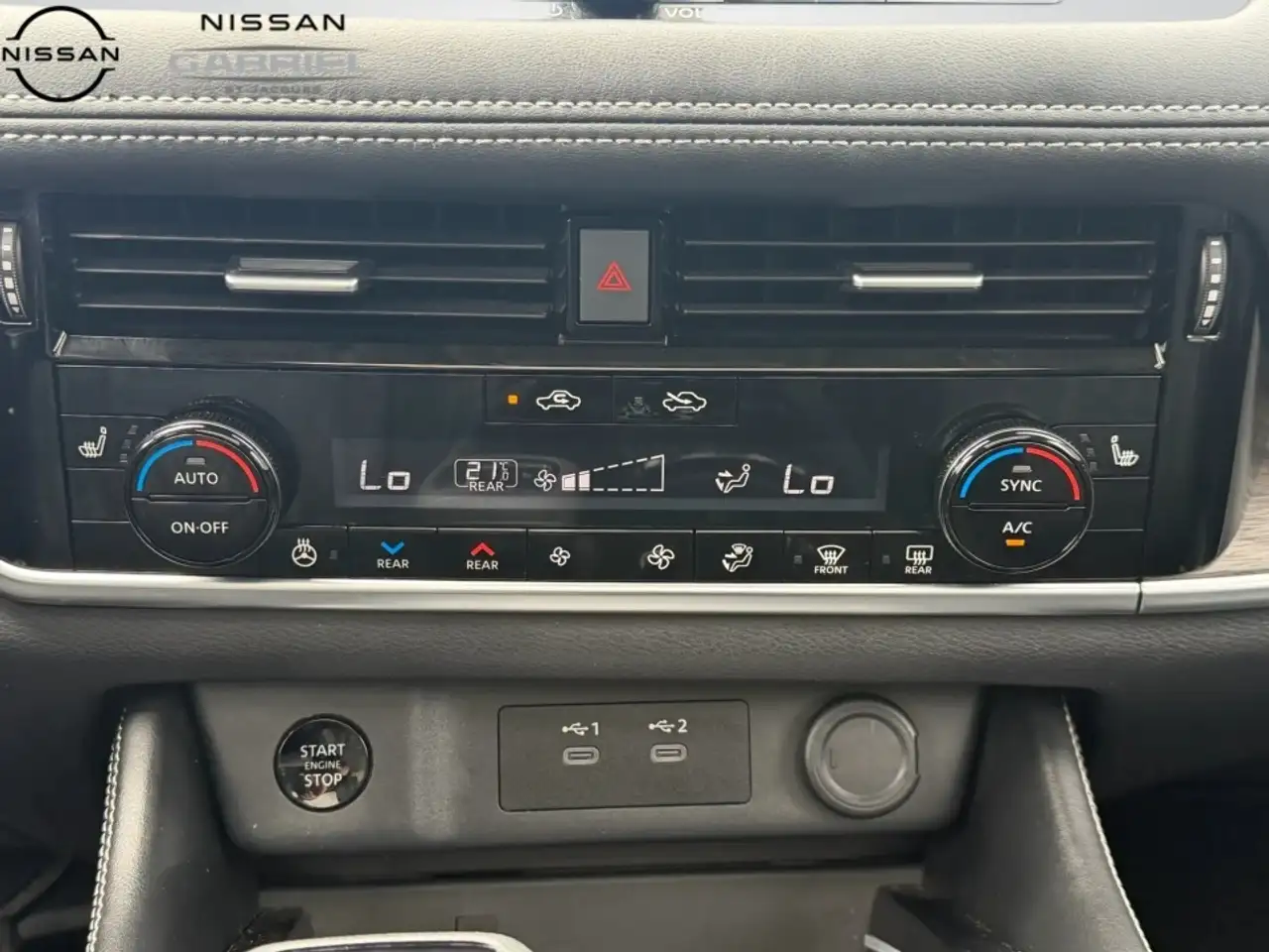 Nissan Rogue photo Nissan Rogue