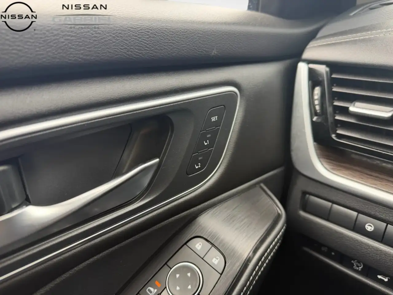 Nissan Rogue photo Nissan Rogue