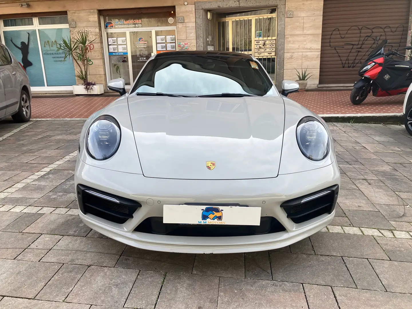 Porsche 911 911 Coupe 3.0 Carrera S 992 450 cv Gris - 2