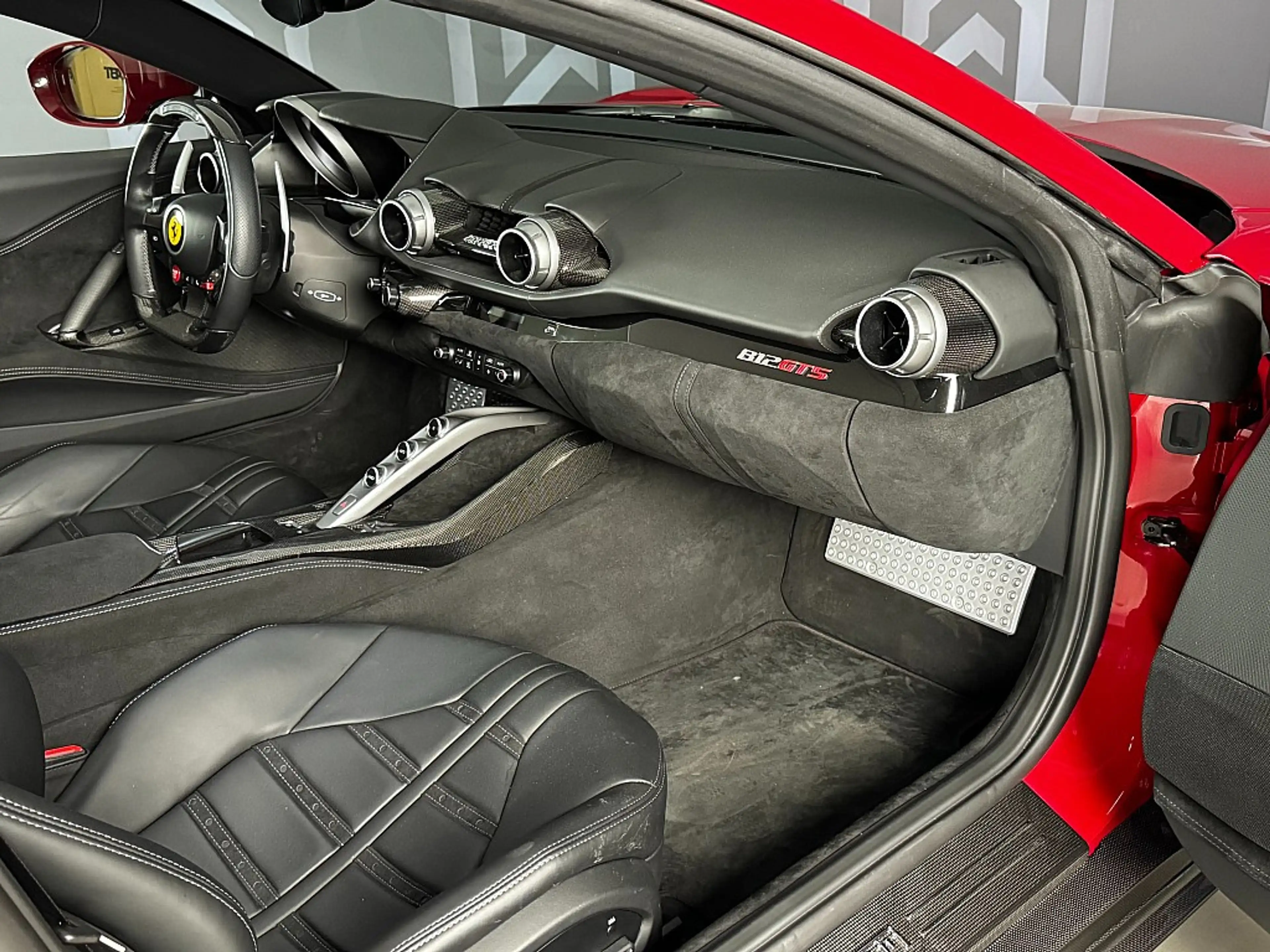 Ferrari 812 GTS *NOVITEC* Rosso Mugello* VOLL* — photo 15