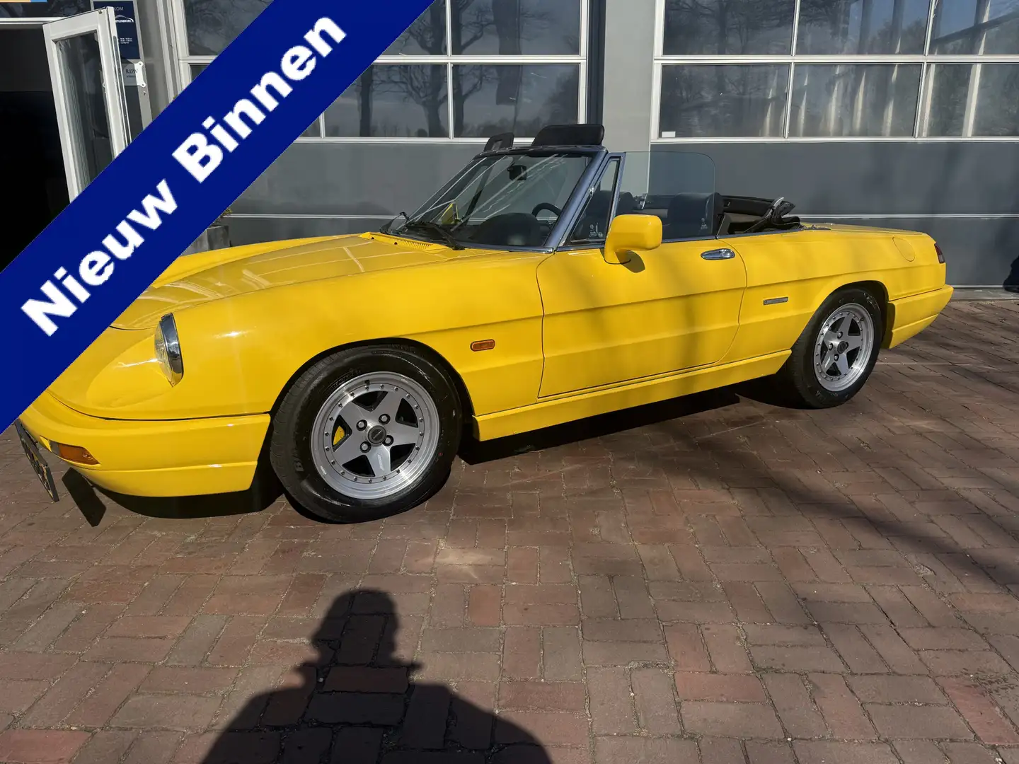 Alfa Romeo Spider type 4 u9 1992 NIEUWSTAAT !! Yellow - 1