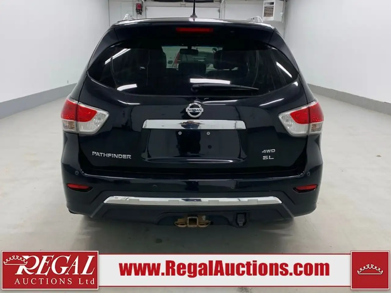 Nissan Pathfinder снимка Nissan Pathfinder