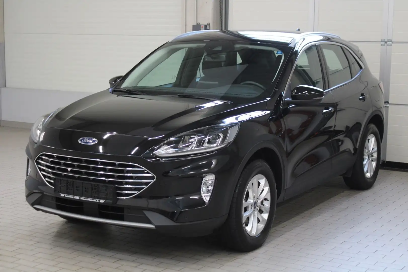 Ford Kuga Plug-in-Hybrid Titanium, NAVI/KAMERA/AHK/ Noir - 2