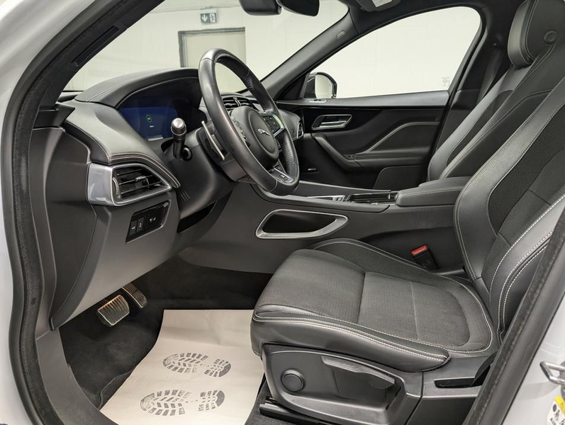 Jaguar F-Pace R-Sport AWD Navi/Pano/Meridian/Kam/19"LM — photo 9