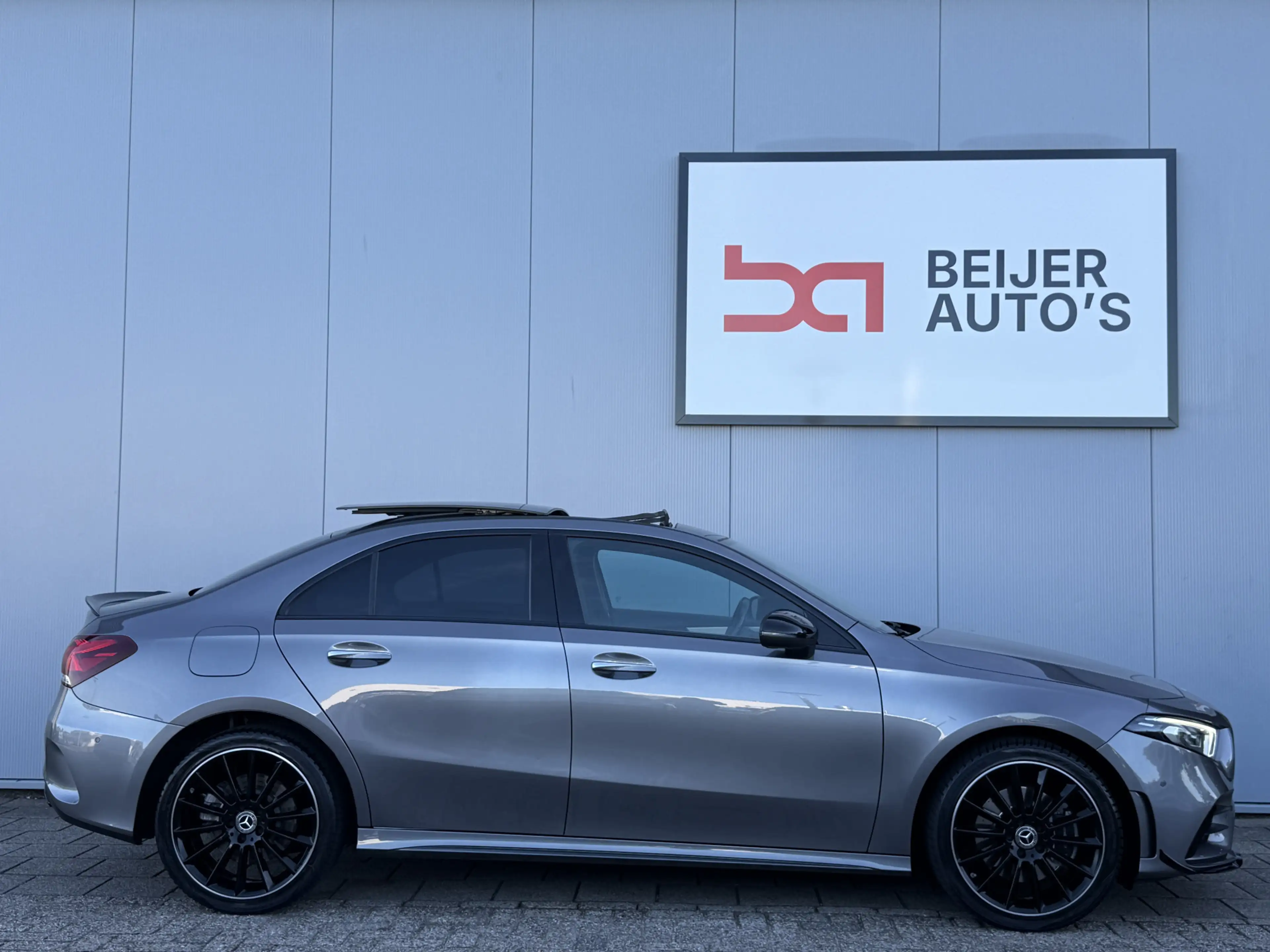 Mercedes-Benz A 250 e Premium Plus Automaat AMG-Pakket/SOH 97,5%. — photo 6