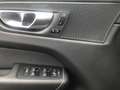 Volvo XC60 Black Edition Plus B5 AWD Kindersitze hinten Schwarz - thumbnail 16
