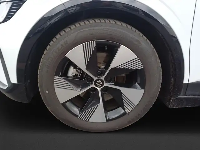 Renault Megane E-Tech view 8