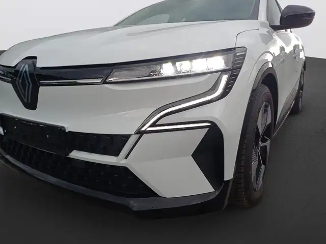 Renault Megane E-Tech view 9