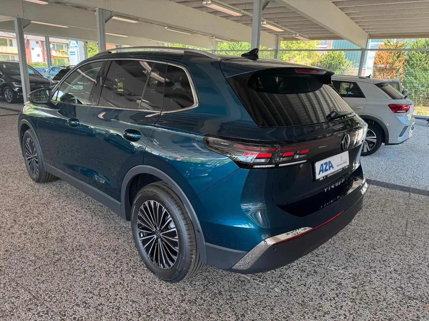 Volkswagen Tiguan 2.0 TDI Elegance*STANDHEIZUNG*APP*KAMERA* Blau - 2