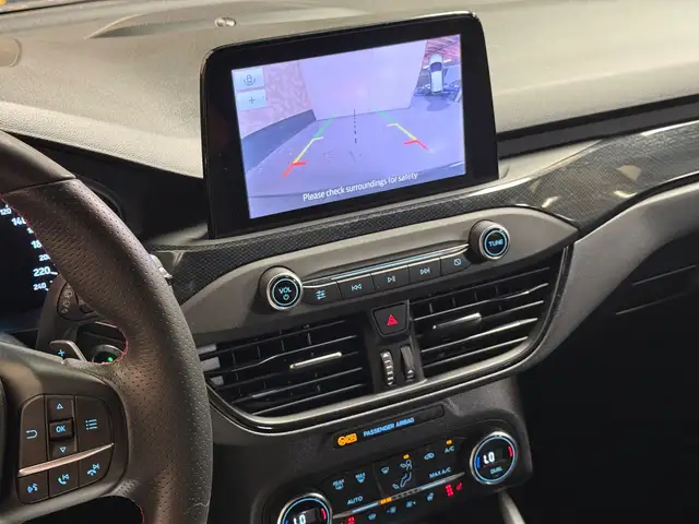 Ford Focus view 21