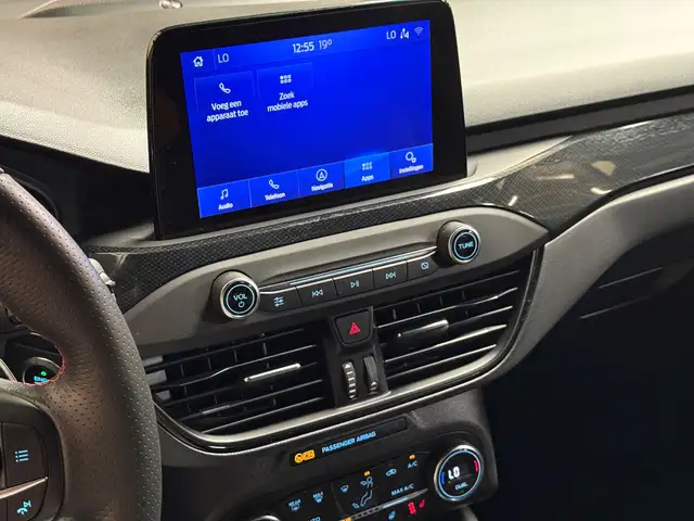 Ford Focus view 25