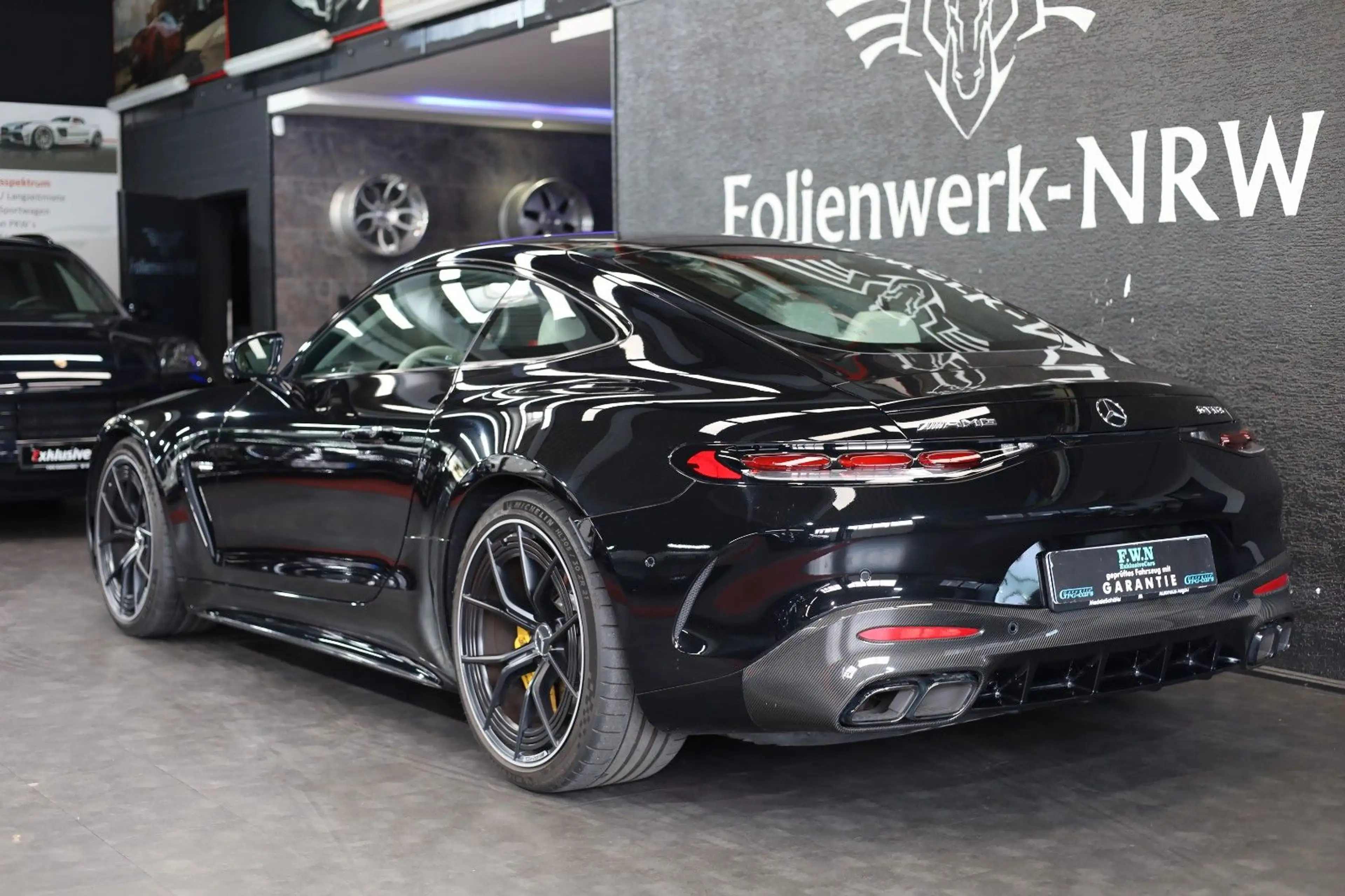Mercedes-Benz AMG GT 63 4Matic+ Premium Plus*Carbon*Junge St. — photo 11