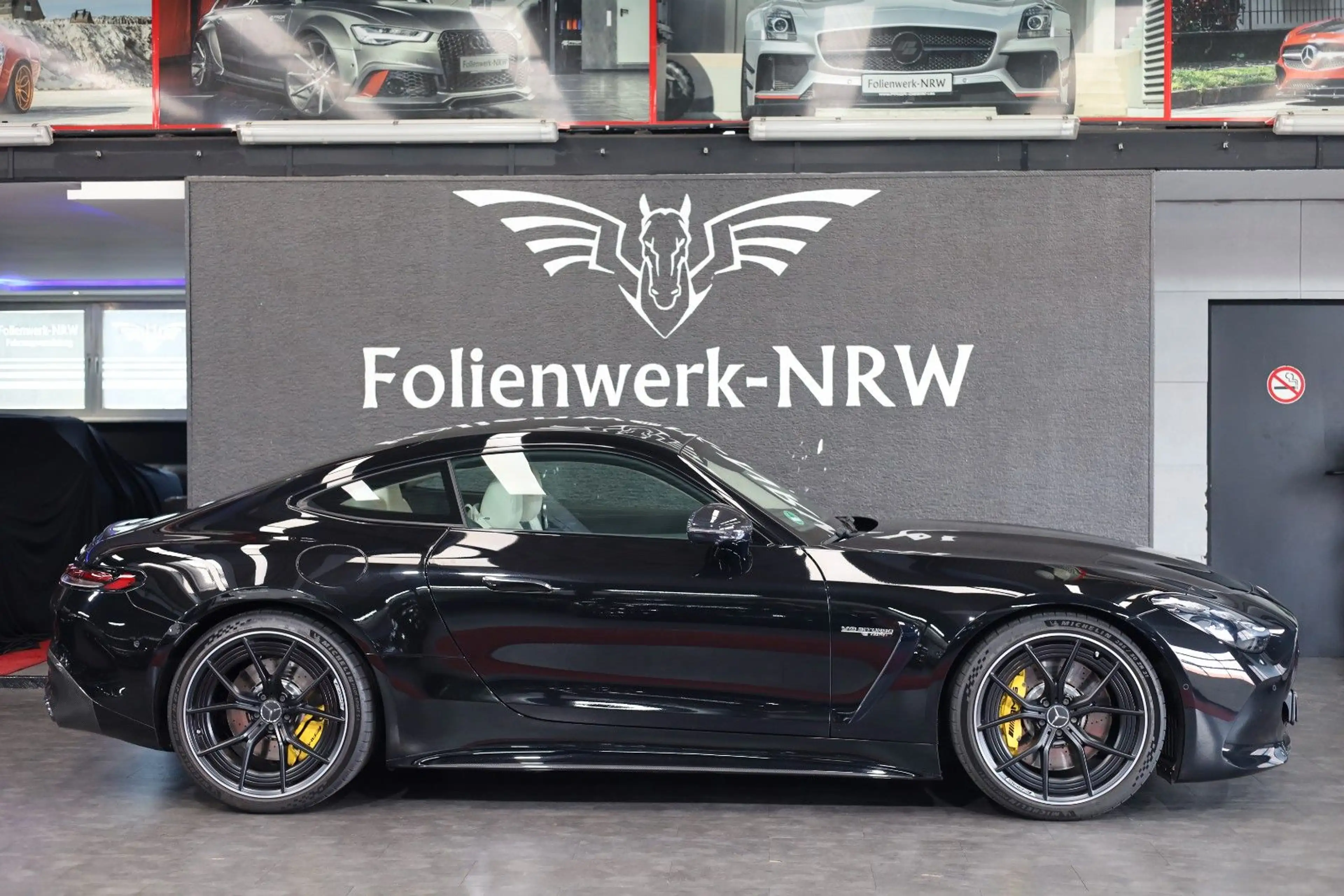 Mercedes-Benz AMG GT 63 4Matic+ Premium Plus*Carbon*Junge St. — photo 3