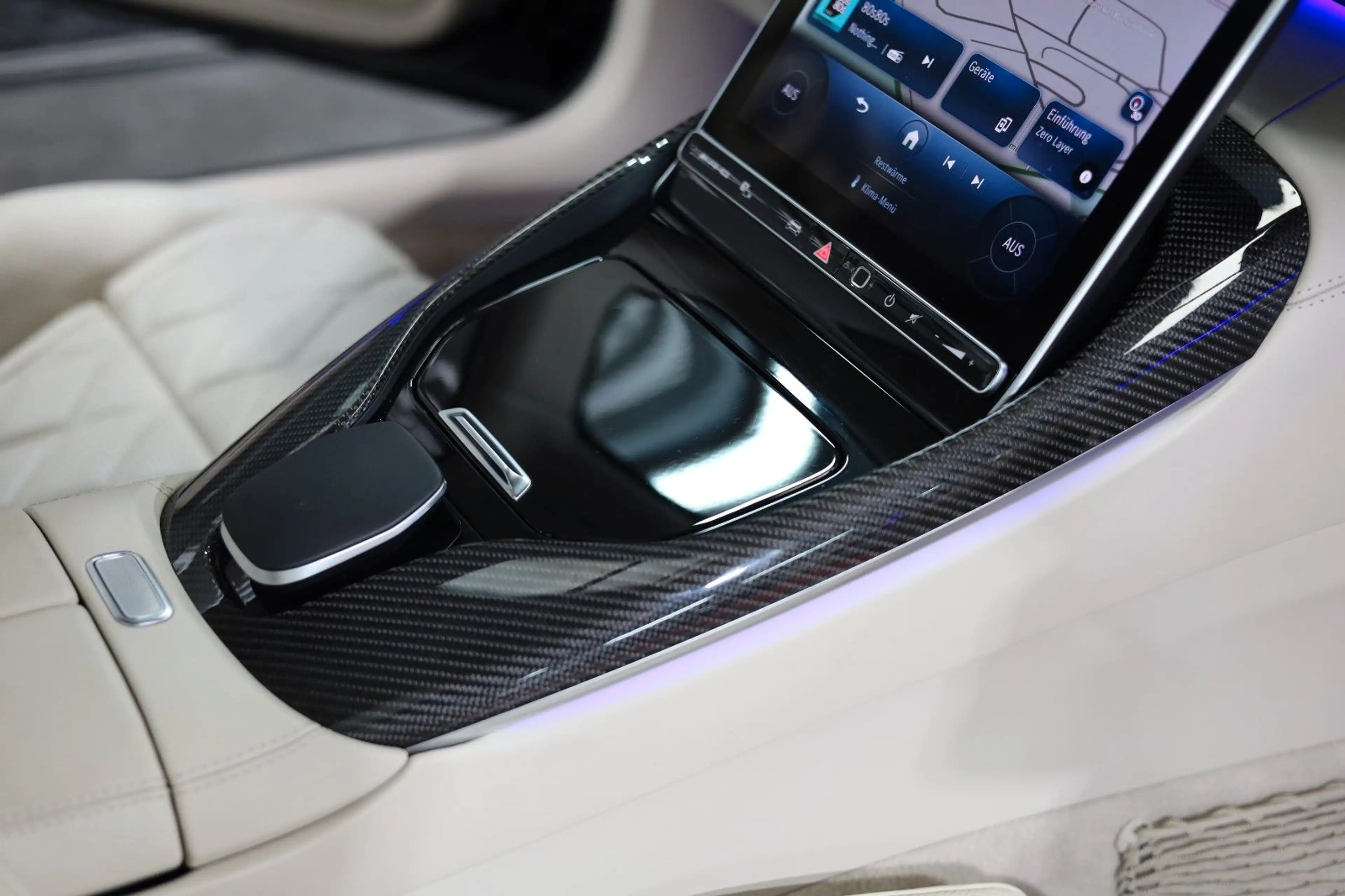 Mercedes-Benz AMG GT 63 4Matic+ Premium Plus*Carbon*Junge St. — photo 10