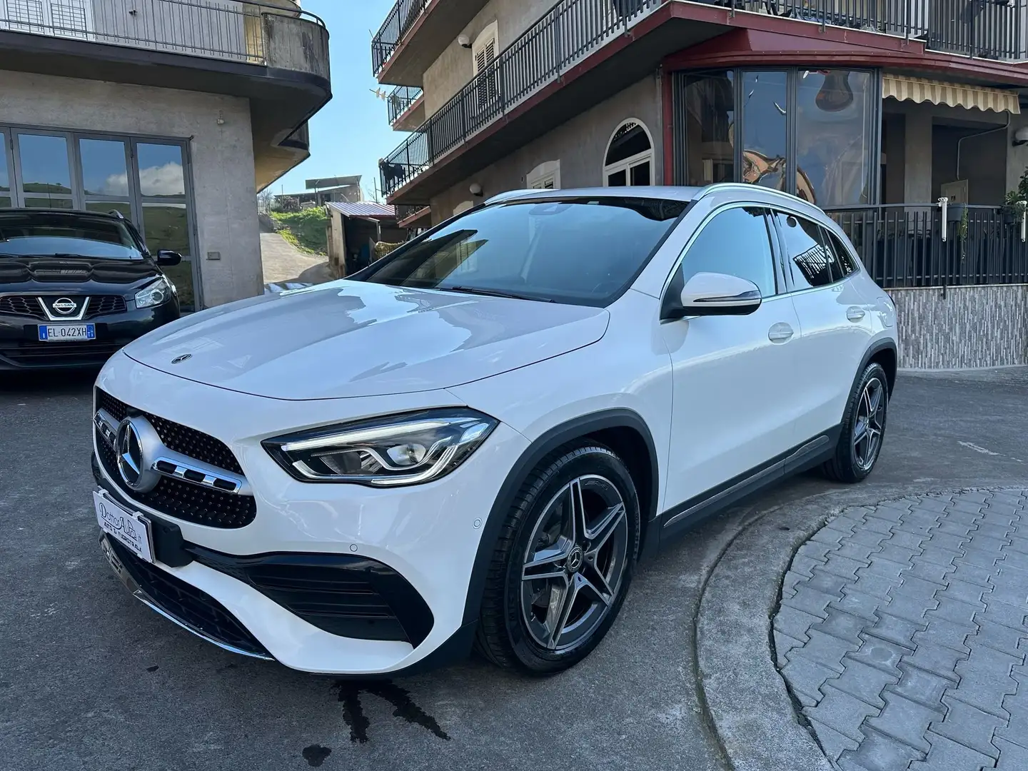 Mercedes-Benz GLA 200 d Premium 4matic auto Bianco - 1
