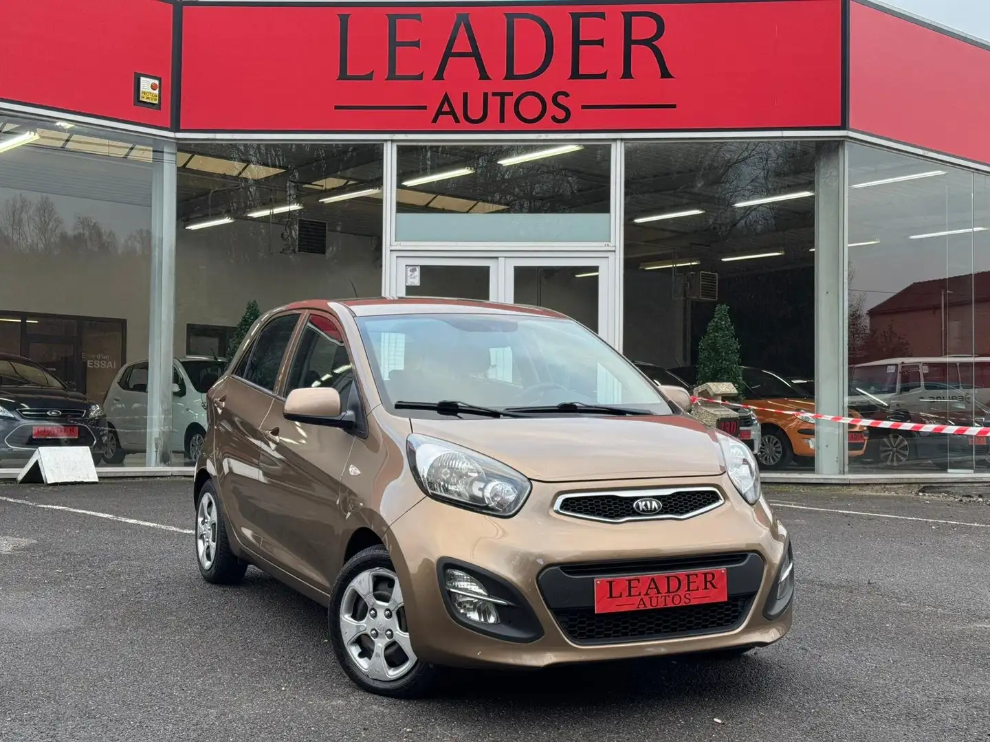 Kia Picanto 🟩1.2 ESSENCE 86CV - AIRCO Braun - 1