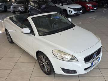 2.0 d3 Momentum 150cv geartronic