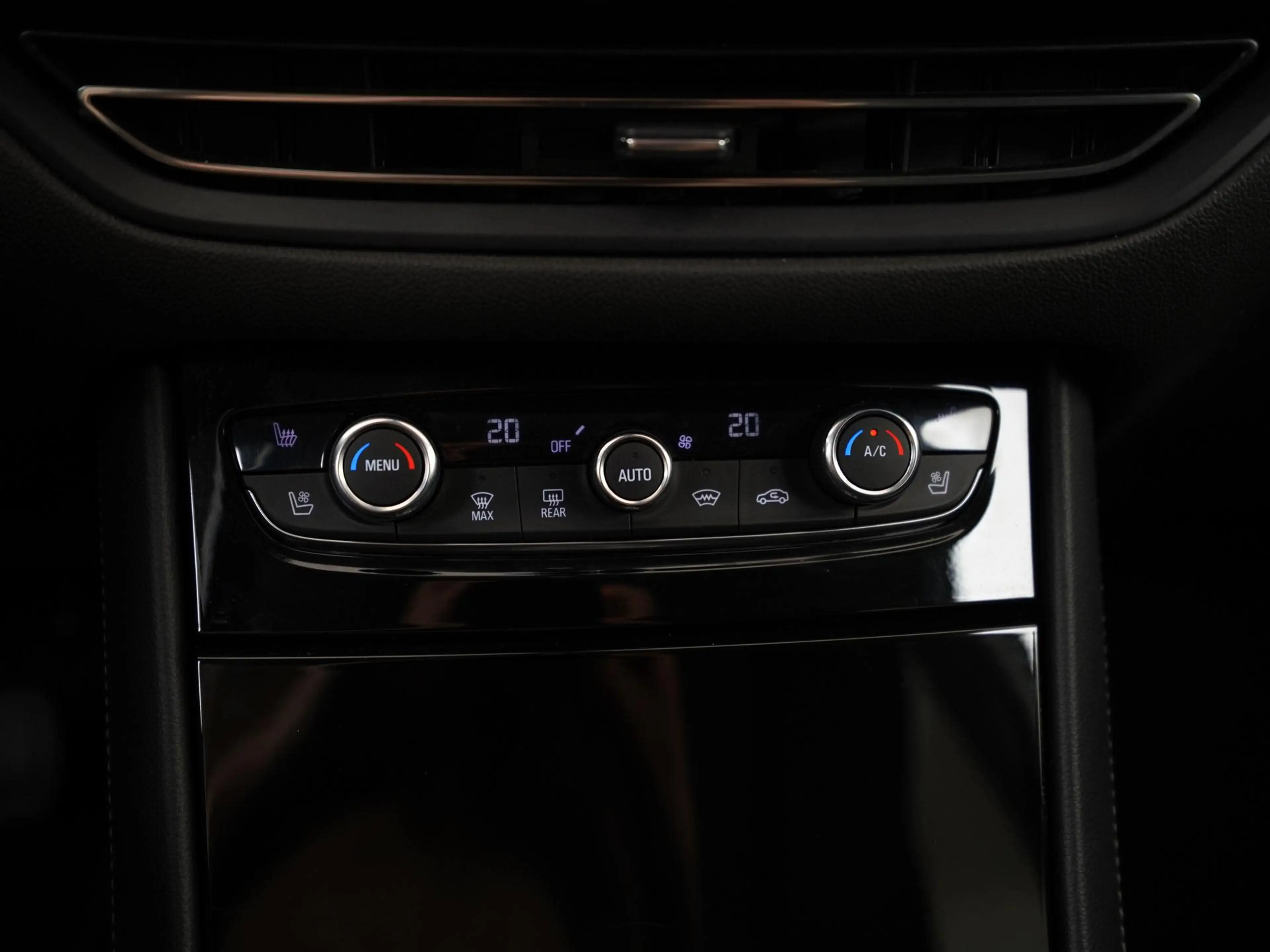Opel Grandland 1.6 Turbo Plug-In Hybrid 4x4 Ultimate | Trekhaak | — photo 12
