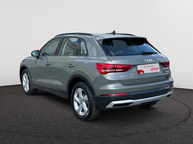 Audi Q3 view 2